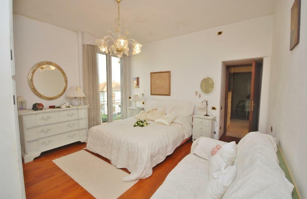 Raffinato Attico Vicino Al Mare Con Solarium Lido Di Camaiore Bagian luar foto
