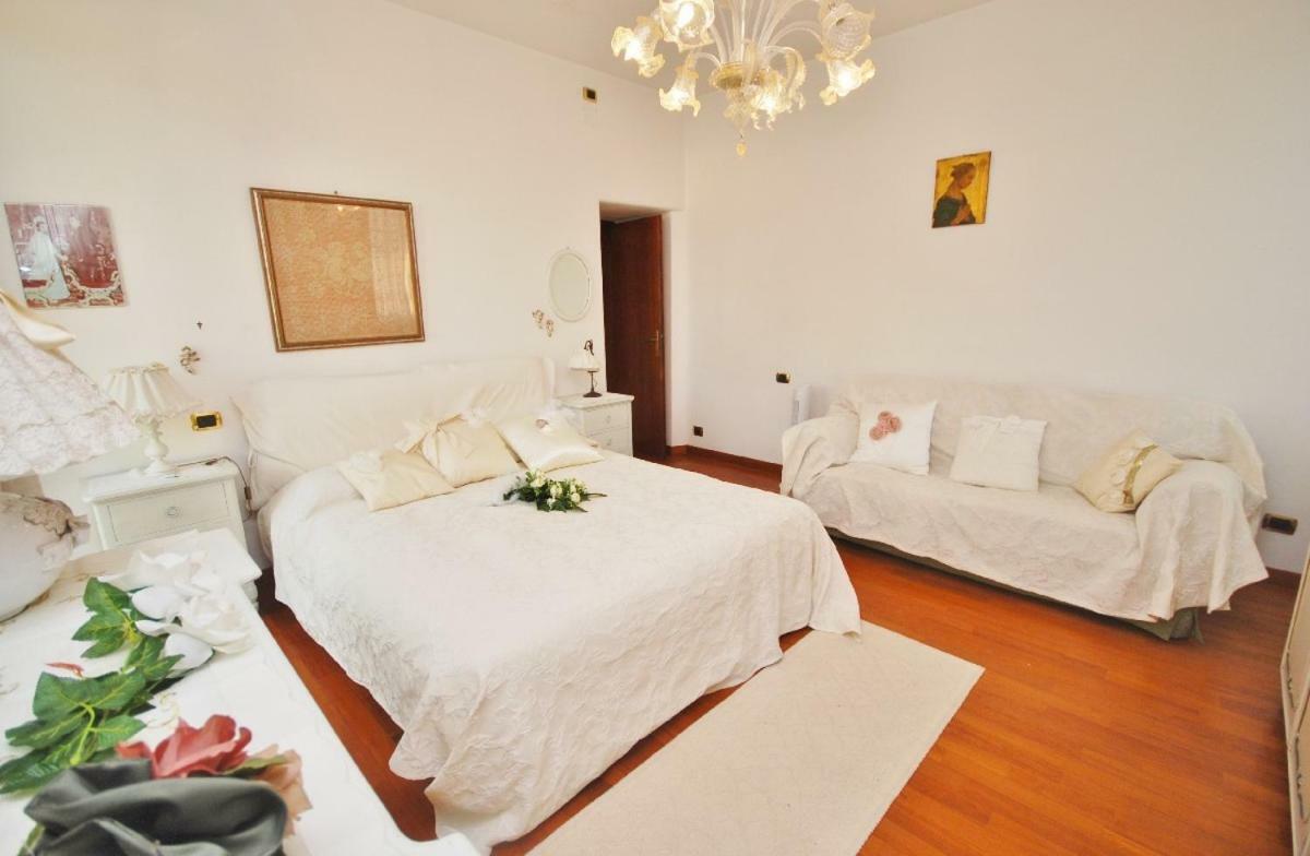 Raffinato Attico Vicino Al Mare Con Solarium Lido Di Camaiore Bagian luar foto