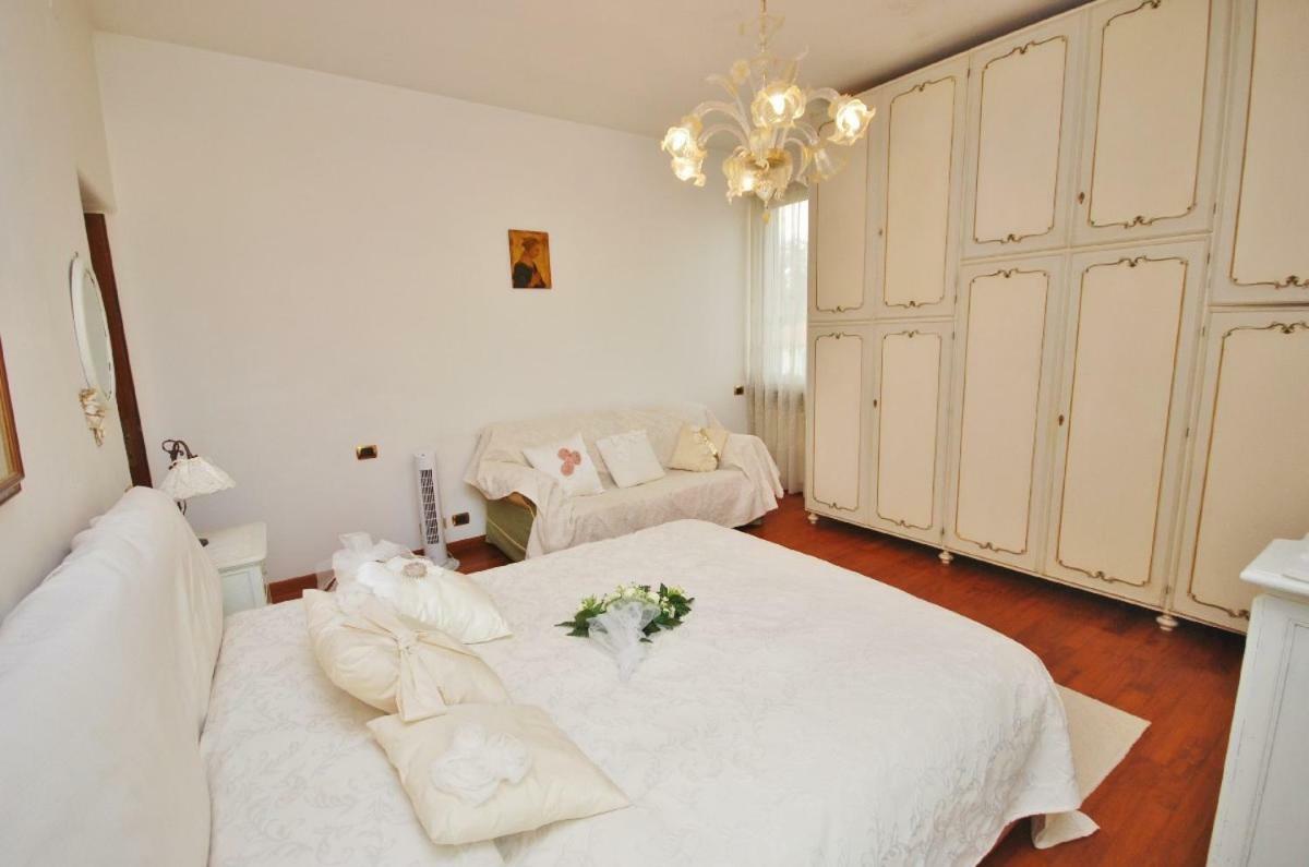 Raffinato Attico Vicino Al Mare Con Solarium Lido Di Camaiore Bagian luar foto